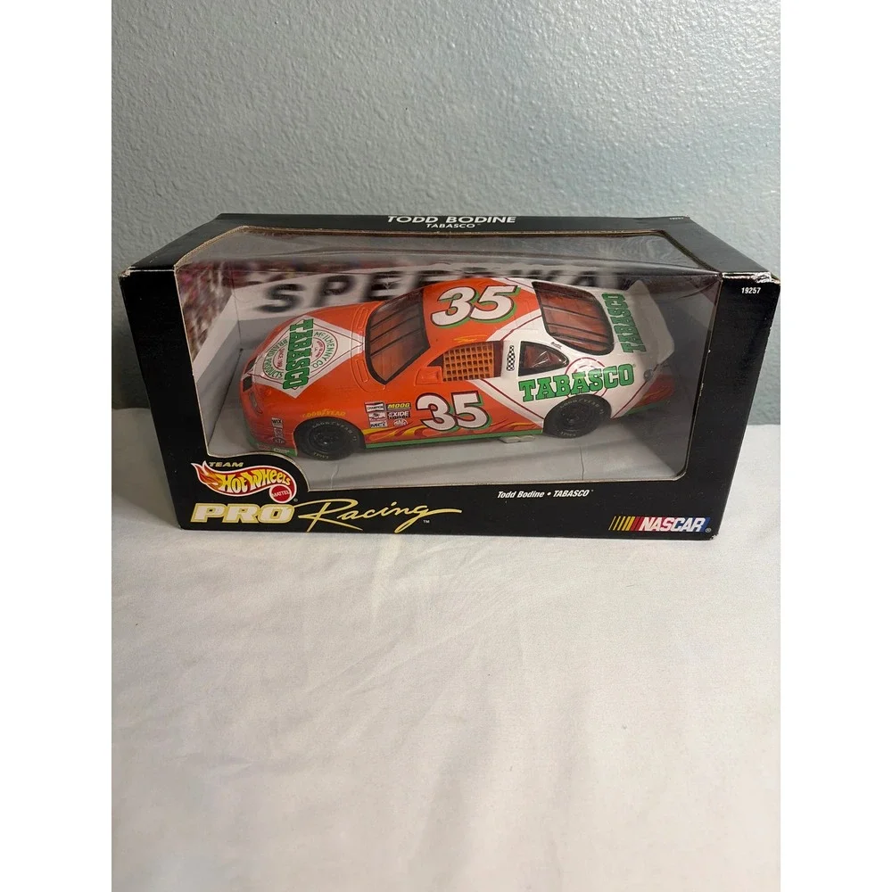 Hot Wheels Pro Racing Todd Bodine #35 Tabasco 1:24 Die-Cast NASCAR Pontiac 19257